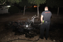 بالصور: حرق دراجتين ناريتين وسط مدينة يافا والشرطة تحقق 